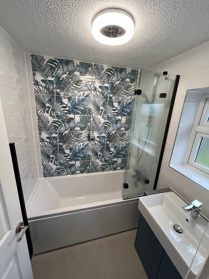 Botanical Feature Bathroom detail