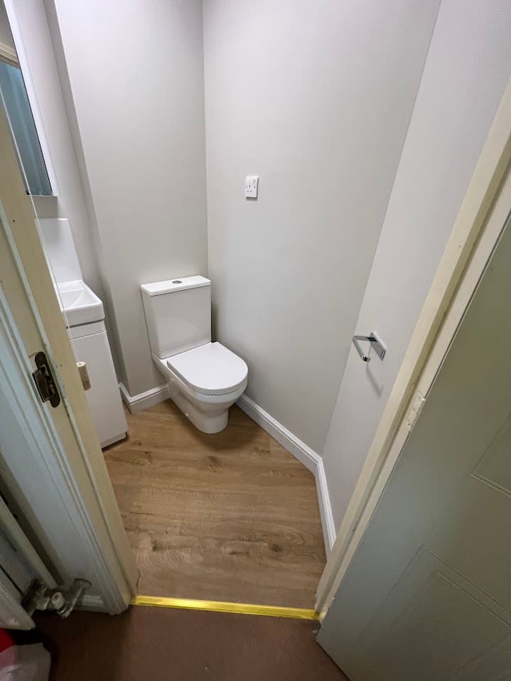 Compact Angular Cloakroom detail
