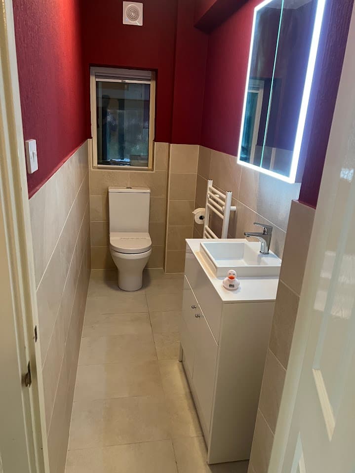 Crimson & Stone WC detail