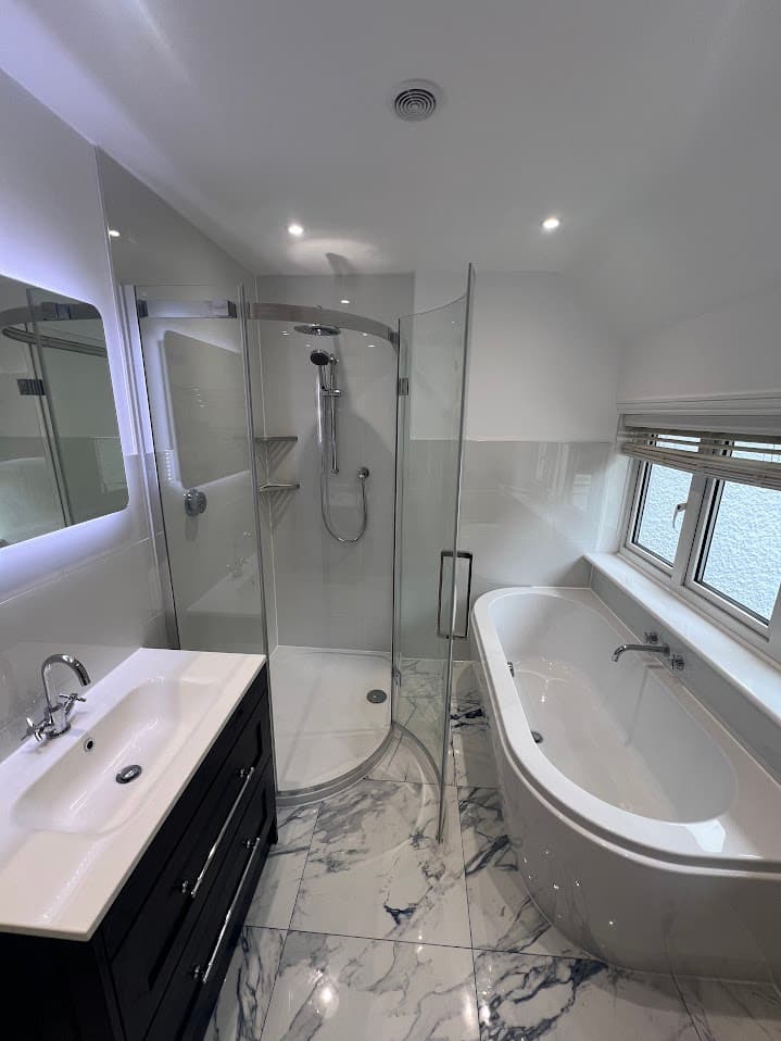 Marble & Midnight Suite detail