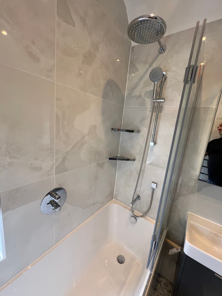 Patterned Floor & Stone Suite detail