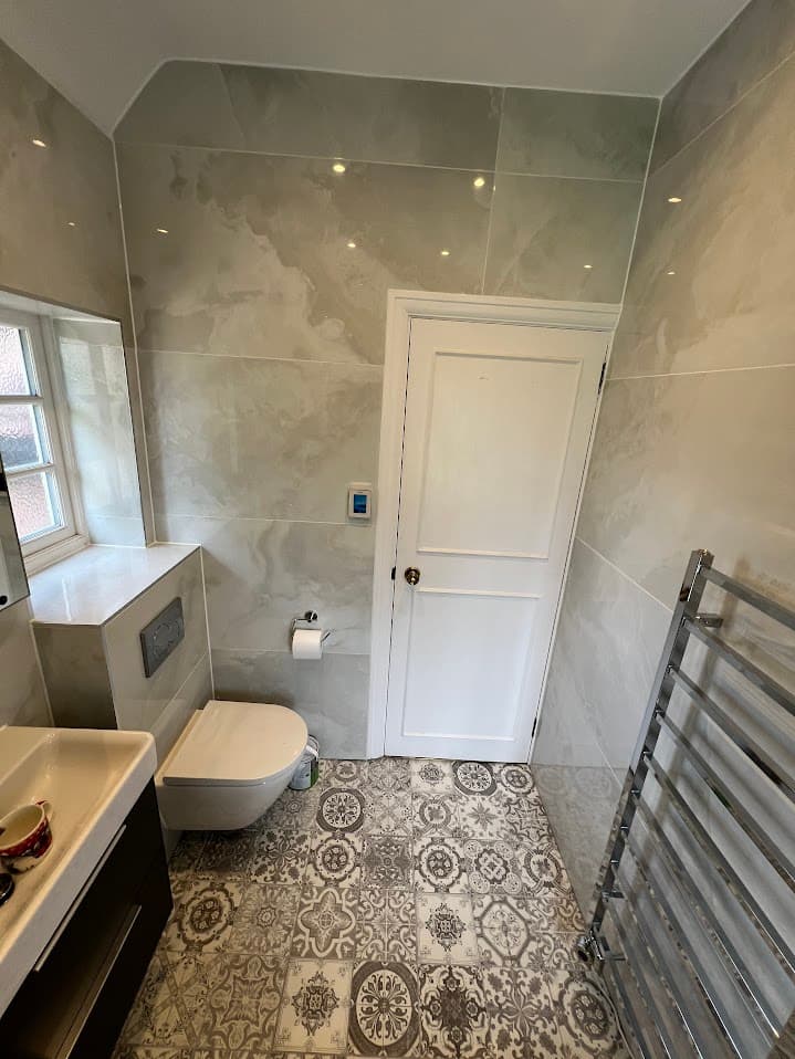 Patterned Floor & Stone Suite detail