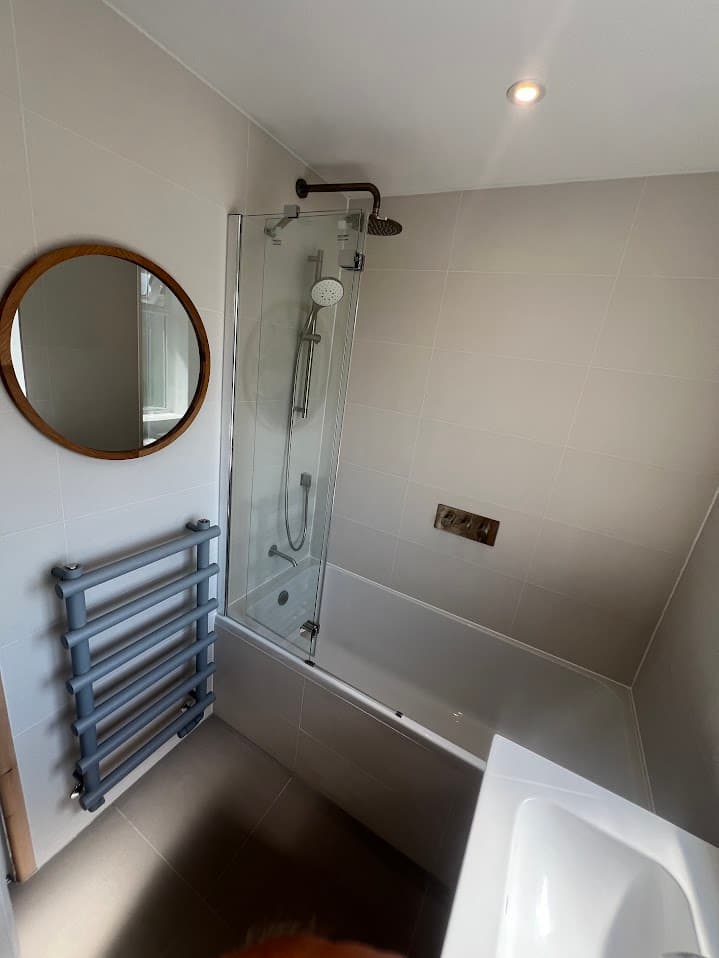 Porcelain & Timber Suite detail