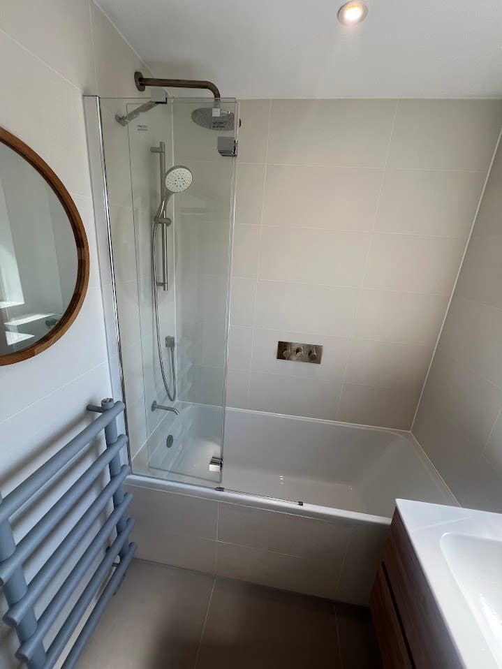 Porcelain & Timber Suite detail