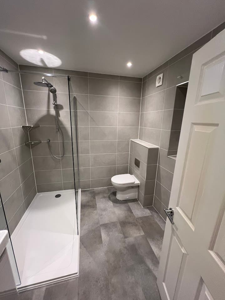 Slate & Chrome Shower Room detail