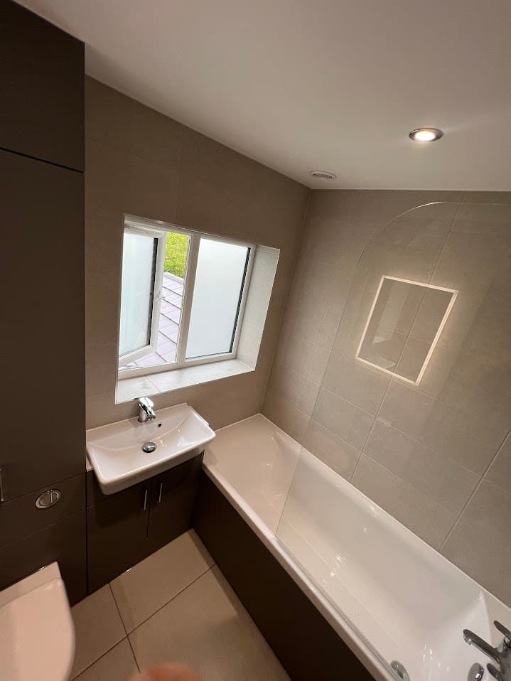 Stone & Graphite Suite detail