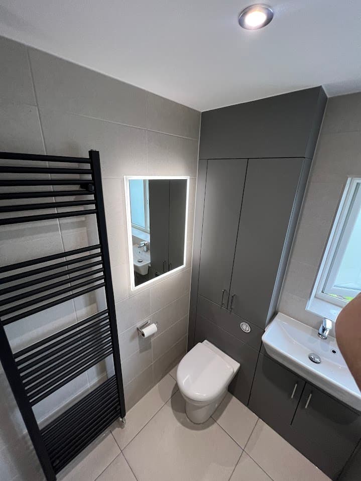 Stone & Graphite Suite detail