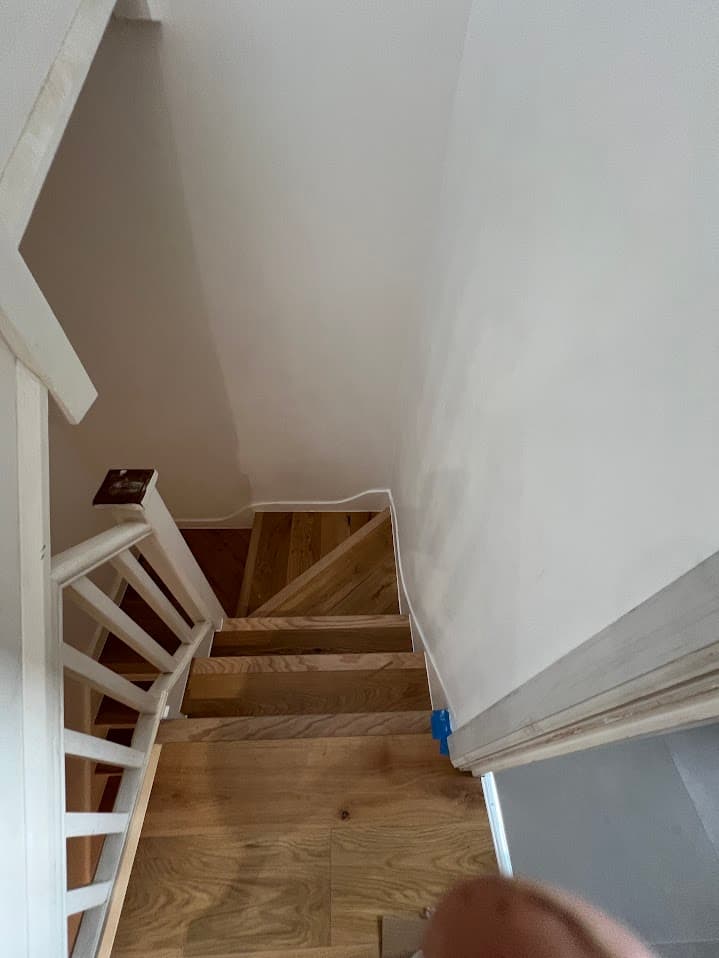 Engineered Oak Landing, Bedroom & Staircase detail