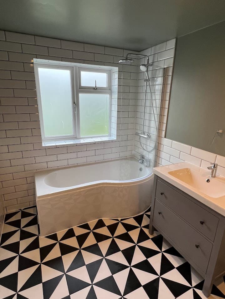Geometric Sage Suite bathroom