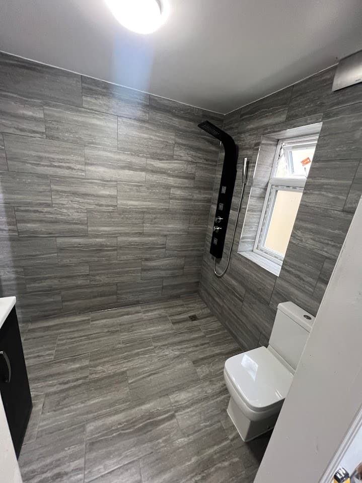 Linear Stone Wet Room