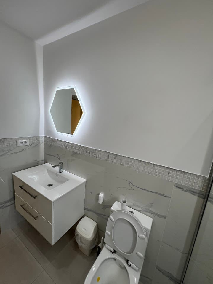 Marble & Mosaic Shower Room detail