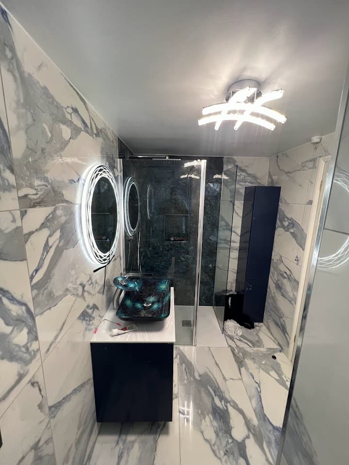 Midnight Blue Onyx Suite detail