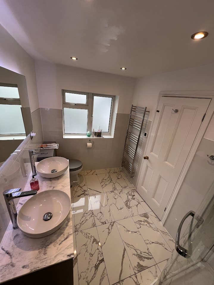 The Anthracite & Marble Suite detail