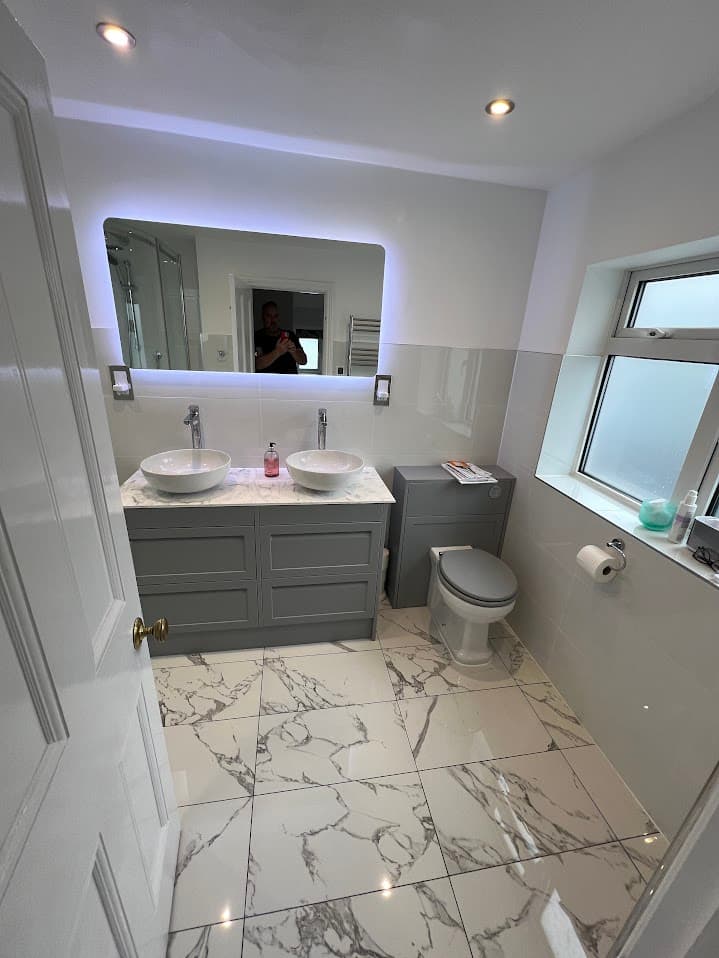 The Anthracite & Marble Suite