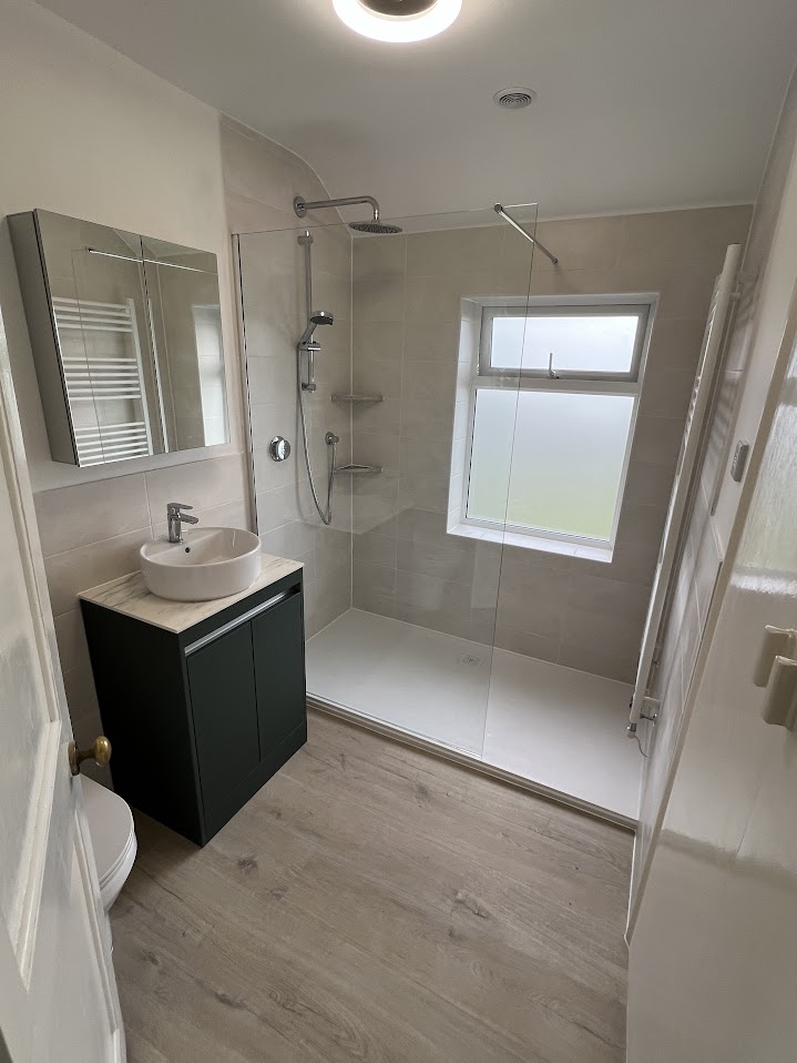 Neutral Walk-In Shower Room