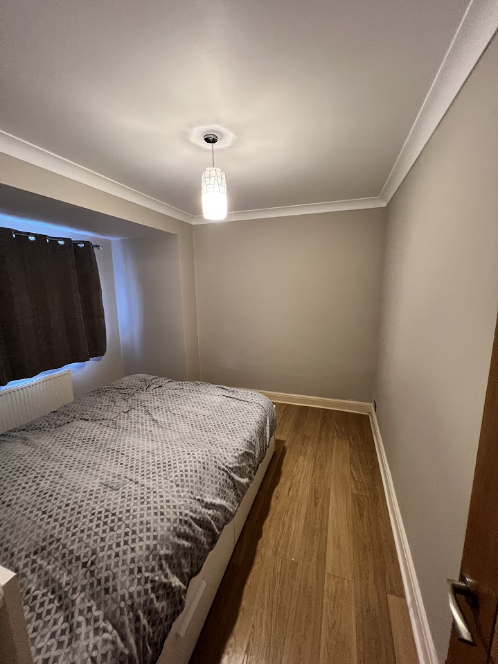 Warm Oak Laminate Bedroom